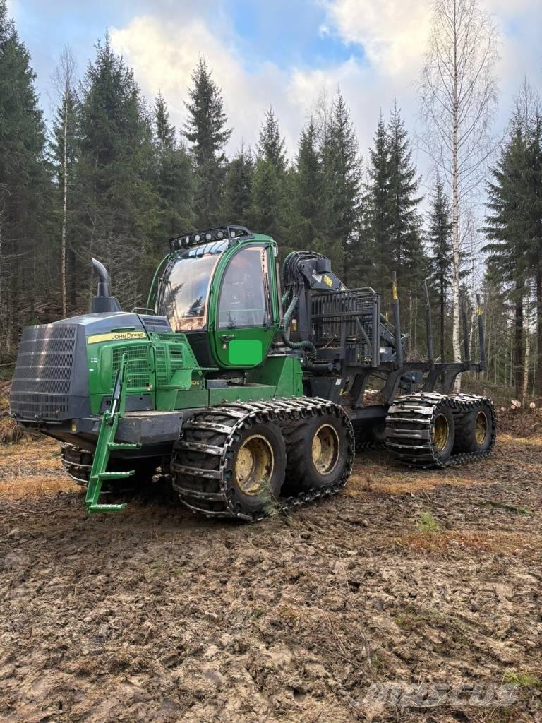John Deere 1210G Forwarderji
