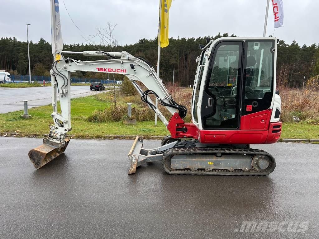 Takeuchi TB 235-2 V3 Mini bagri <7t