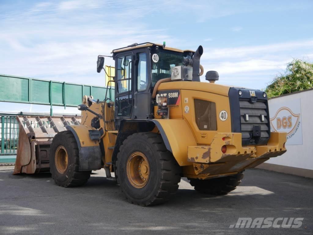 CAT 938M Kolesni nakladalci