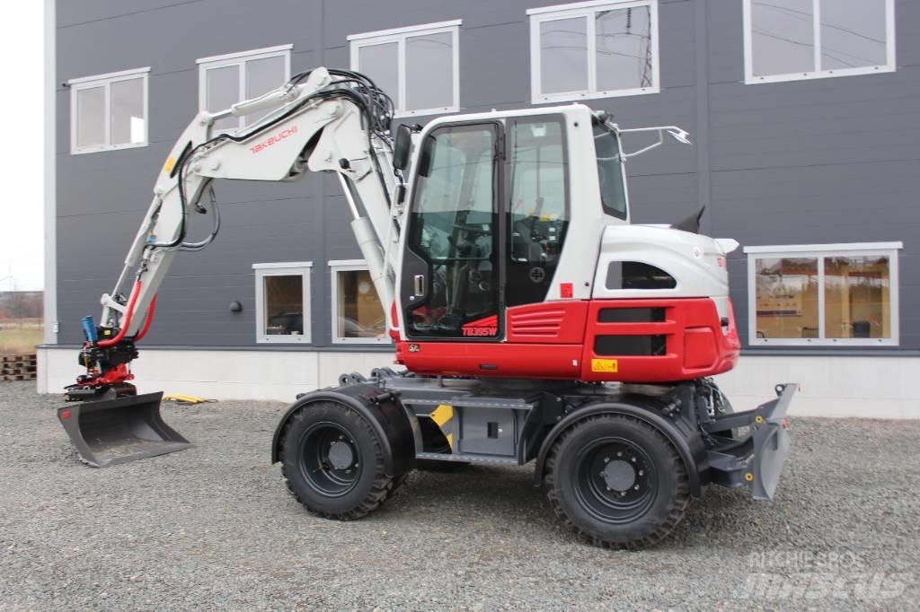 Takeuchi TB395W Bagri na kolesih