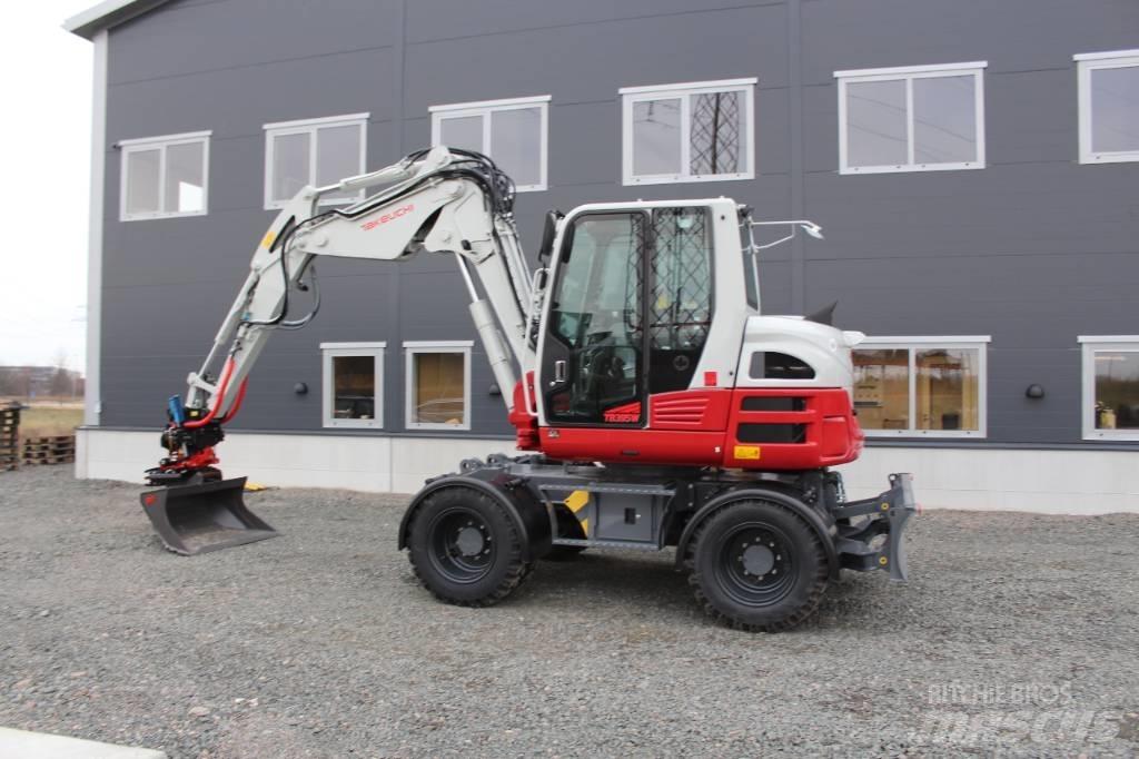 Takeuchi TB395W Bagri na kolesih
