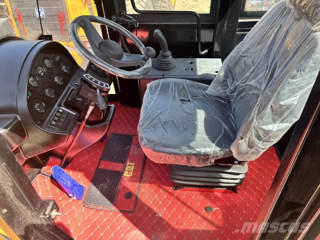 CAT 966H Kolesni nakladalci