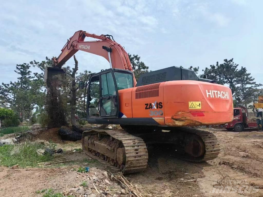 Hitachi ZX 300 Bagri goseničarji