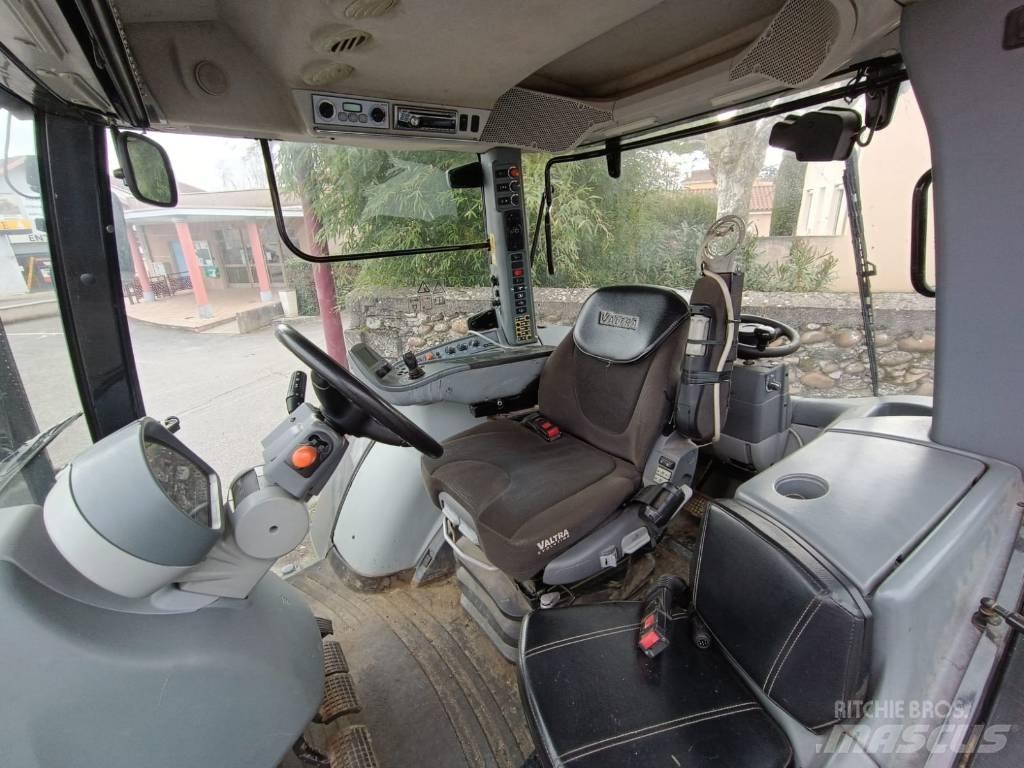 Valtra S 374 Traktorji