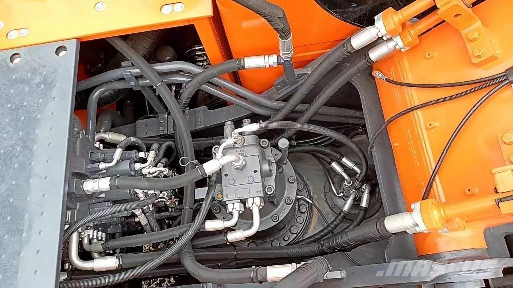 Doosan 225 LC-9 Bagri goseničarji