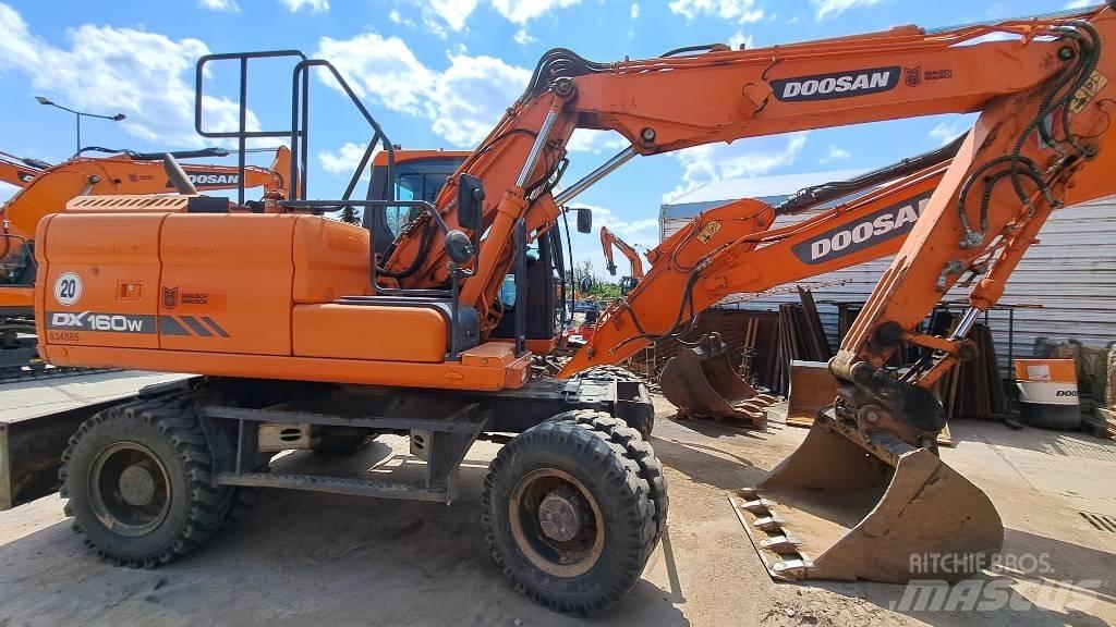 Doosan DX 160 W-3 Bagri na kolesih