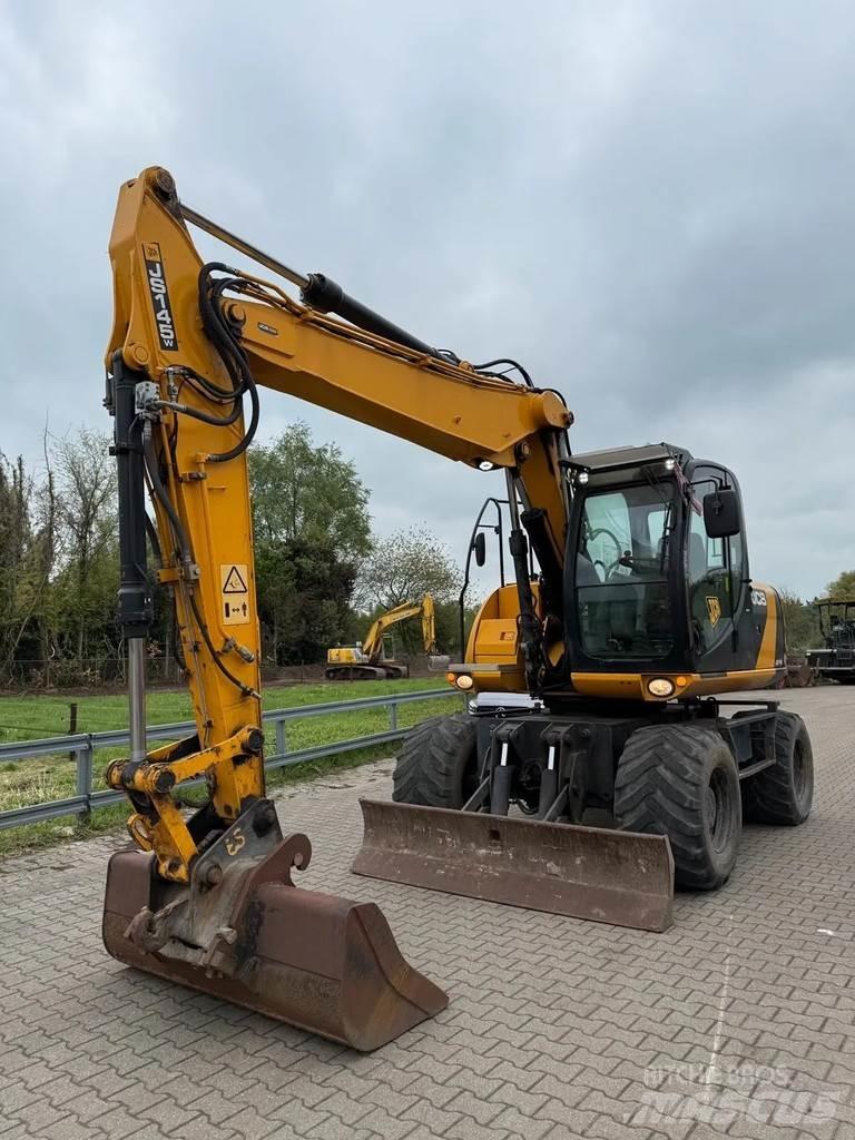 JCB JS 145W Bagri na kolesih