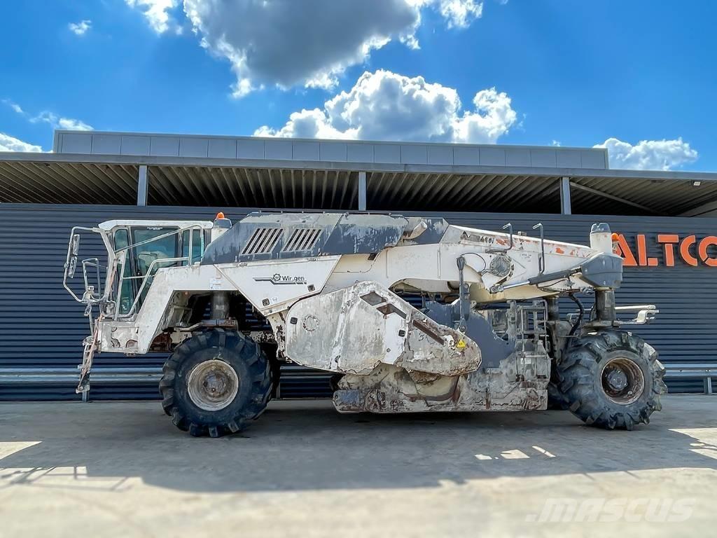 Wirtgen WR 240I Stroji za recikliranje asfalta