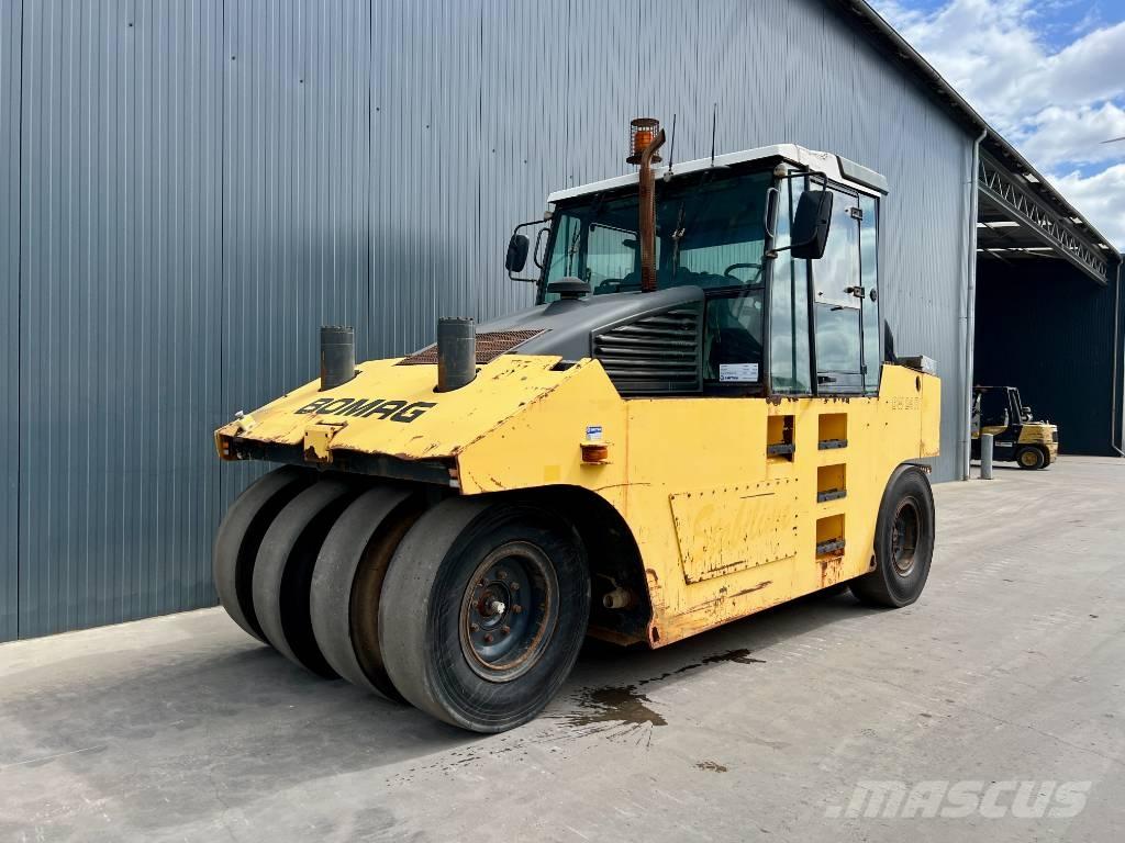 Bomag BW24R Kolesni valjarji s pnevmatikami