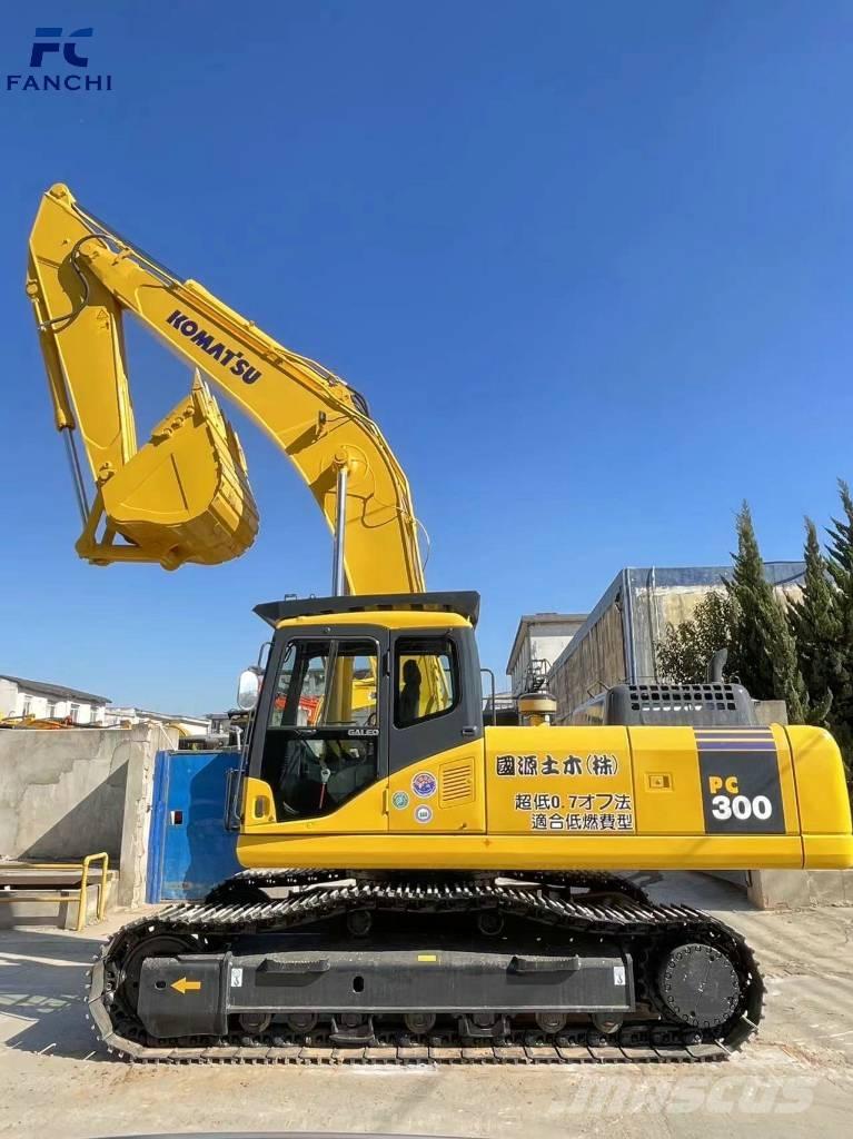 Komatsu PC 300 Bagri goseničarji