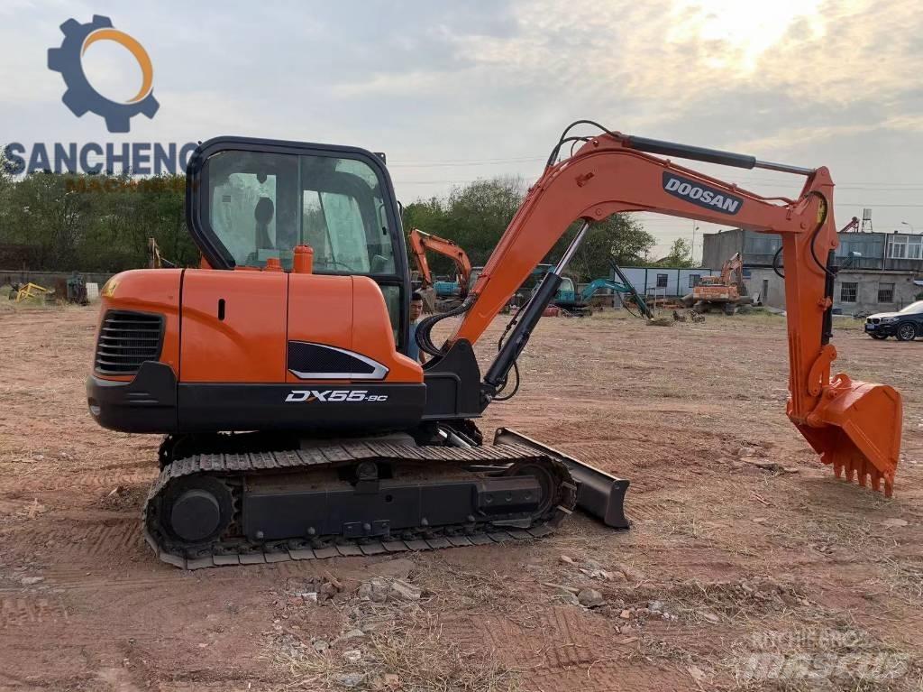 Doosan DX 55 Bagri goseničarji