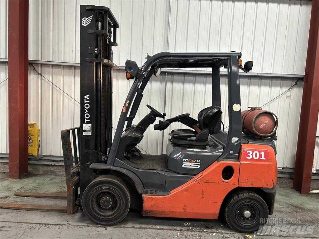 Toyota 02-8FGF25 Plinski viličarji