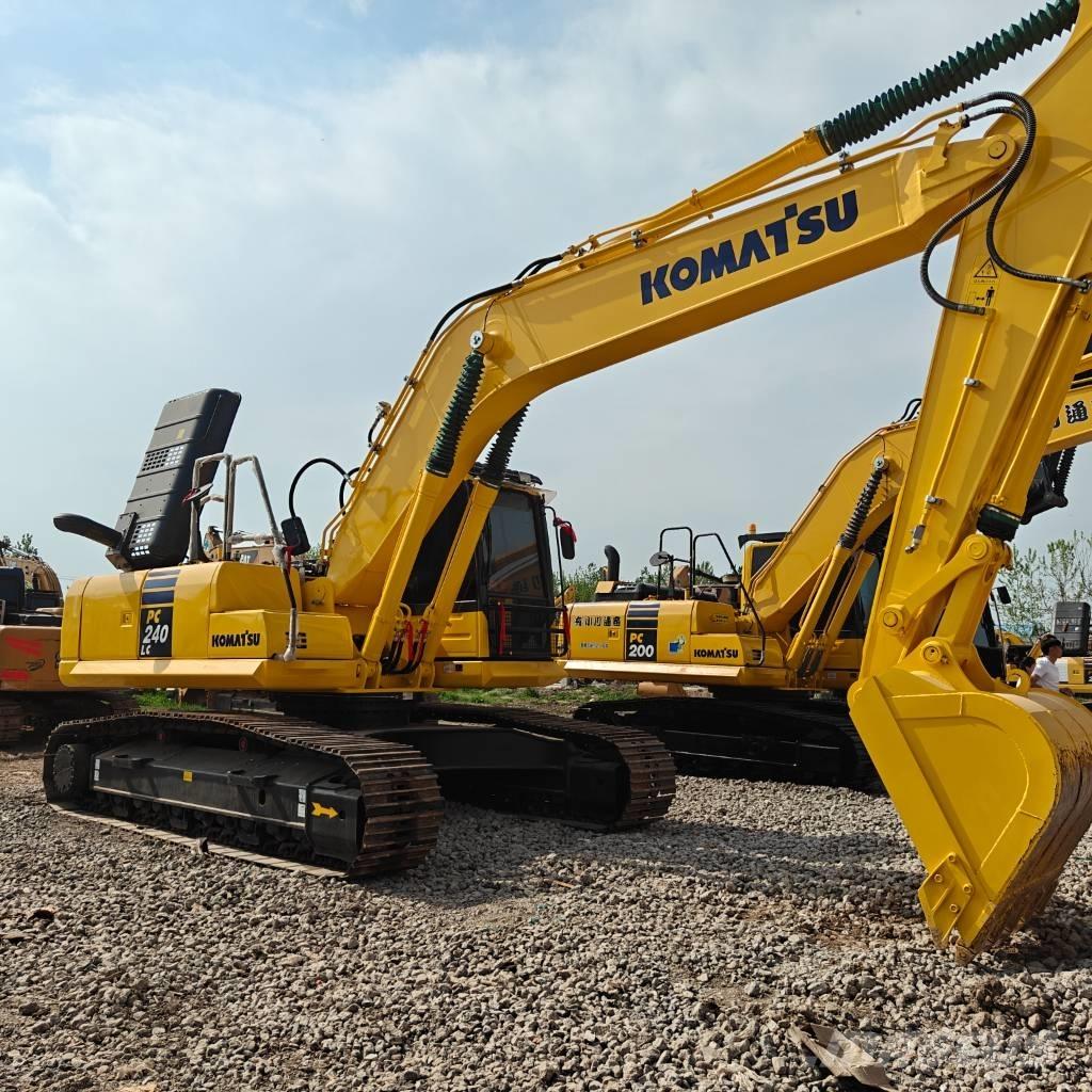 Komatsu 240LC-8 Bagri goseničarji
