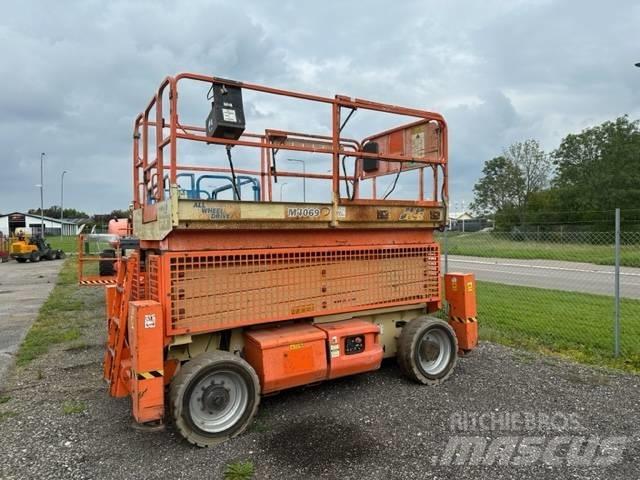 JLG M4069 Škarjaste dvižne ploščadi