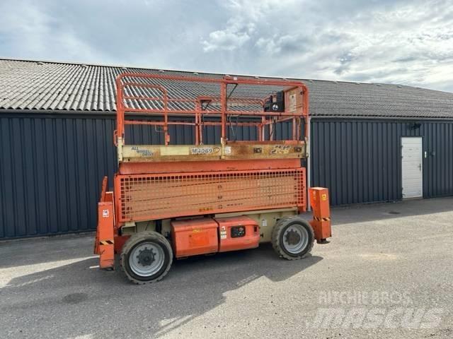 JLG M4069 Škarjaste dvižne ploščadi