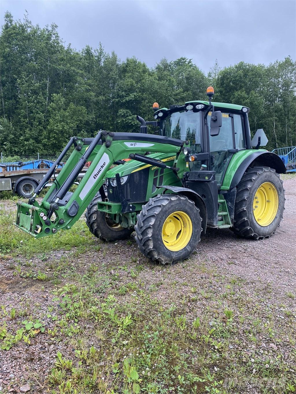 John Deere 6120 M Traktorji