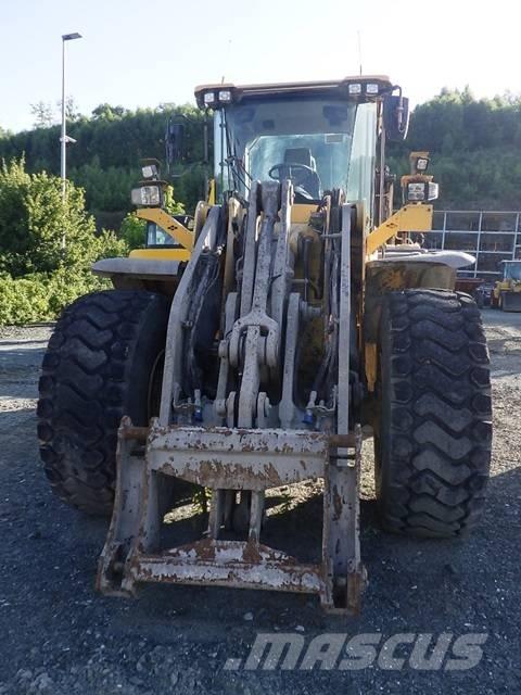 Volvo L 120 H Kolesni nakladalci