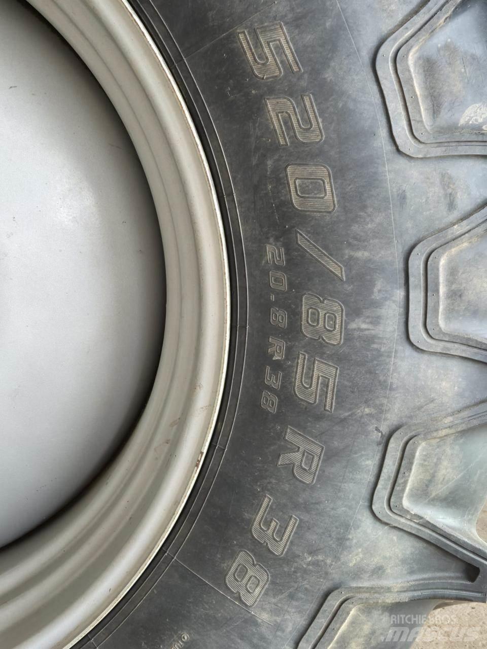 Amazone UX 4200 Vlečne škropilnice