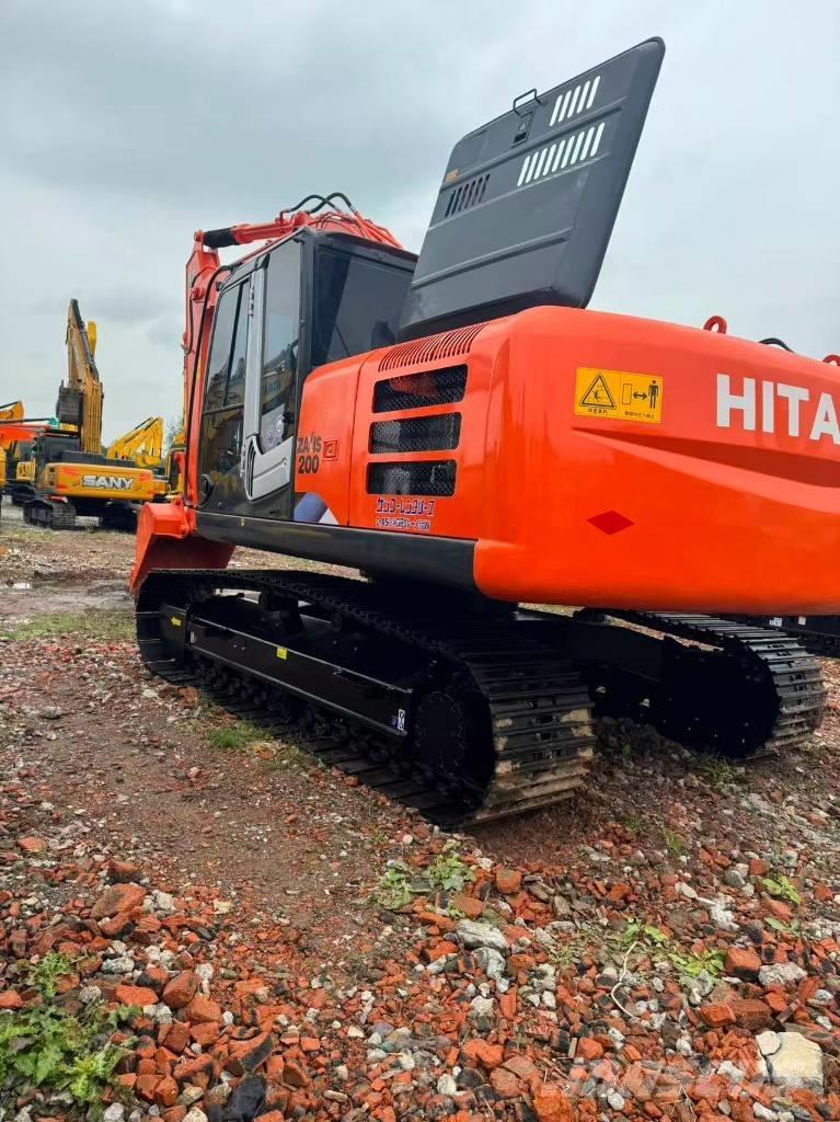 Hitachi ZX 200 Bagri goseničarji