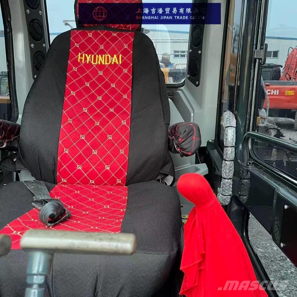 Hyundi HX220 Bagri goseničarji