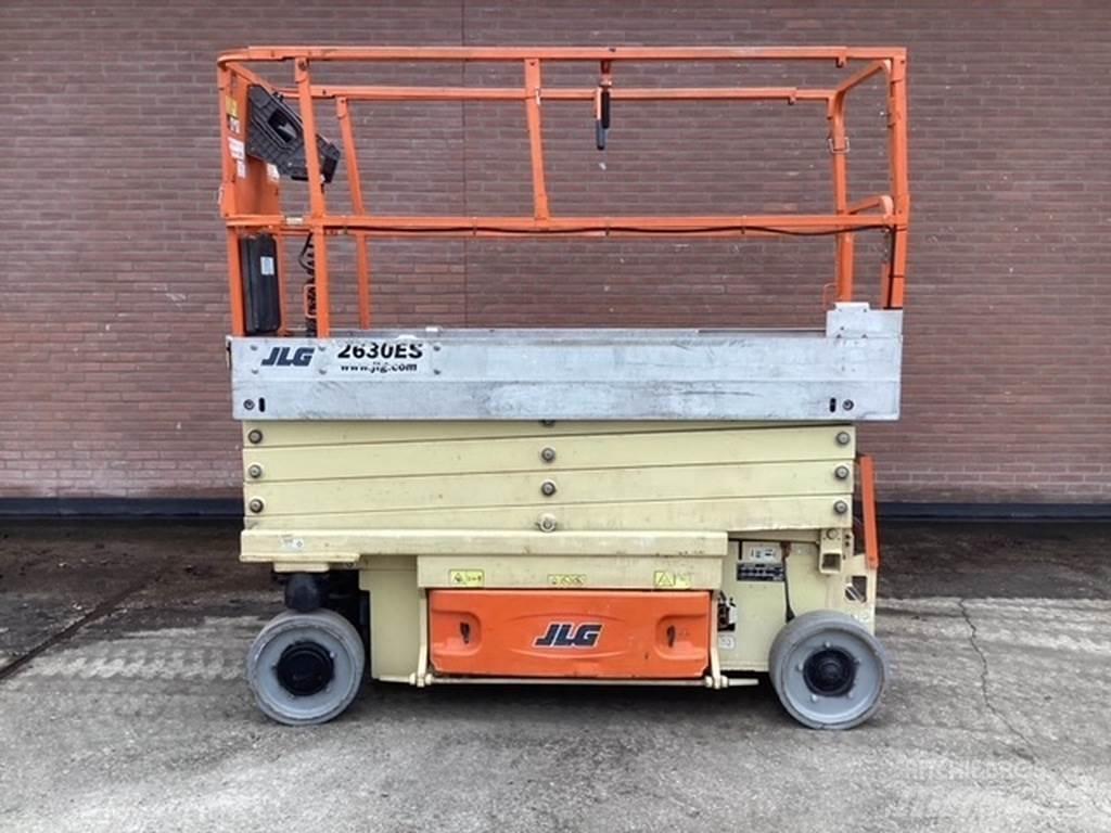 JLG 2630es Škarjaste dvižne ploščadi