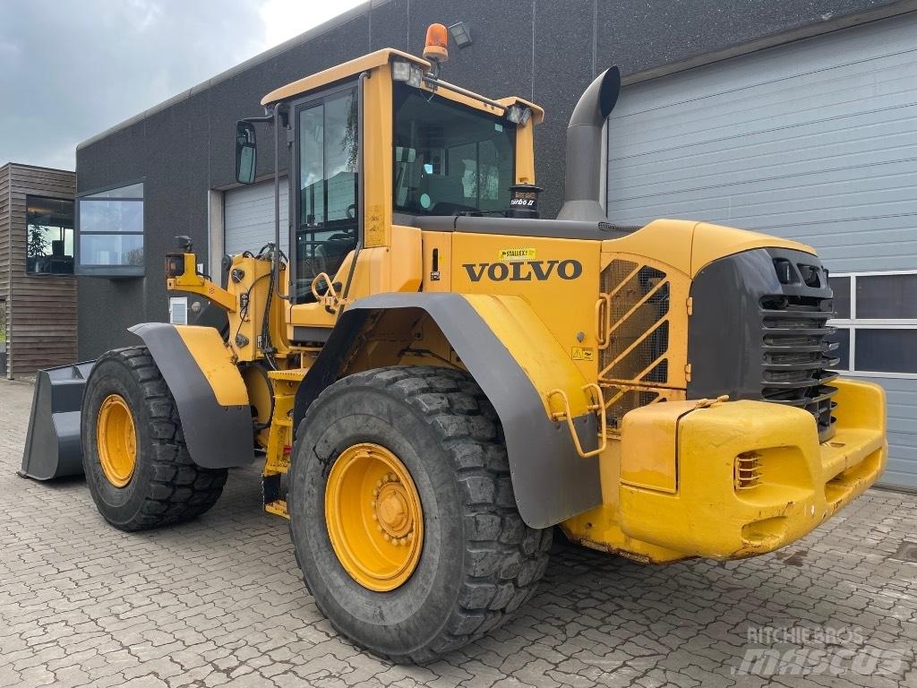 Volvo L90F Kolesni nakladalci