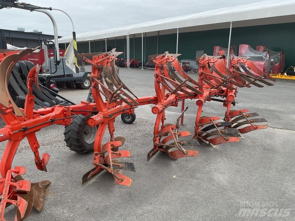Kuhn Varimaster 122 Obračalni plugi