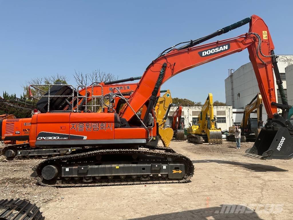 Doosan DX 300 Midi bagri 7t – 12t