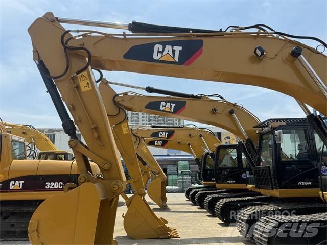 CAT 323 D L Bagri goseničarji