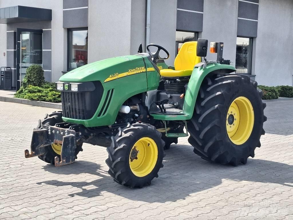 John Deere 4520 Traktorji