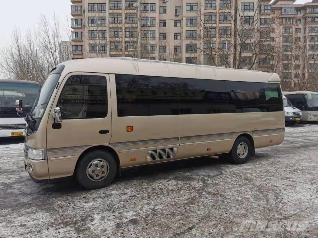 Toyota Coaster Bus Mini avtobusi