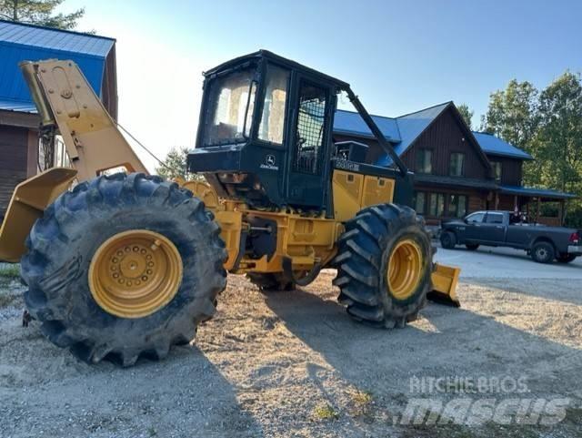 John Deere 540 G III Skiderji