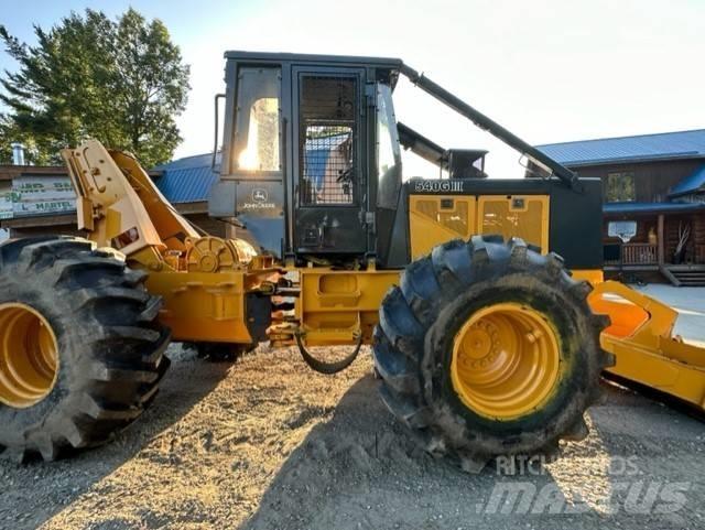 John Deere 540 G III Skiderji