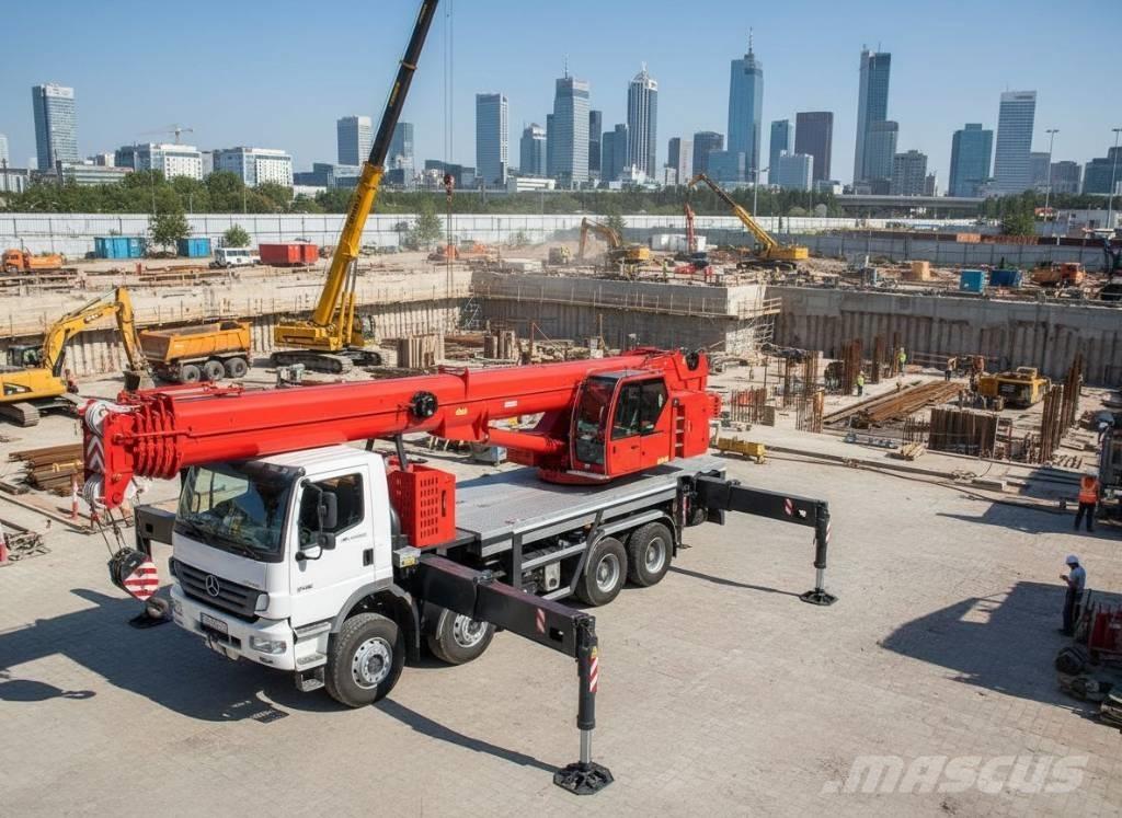 TCM 100 SP Dvigala na gosenicah