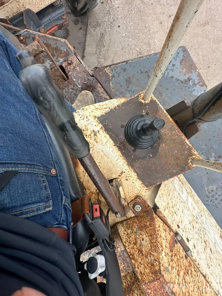 Terex PT 6000 Ne cestni demperji
