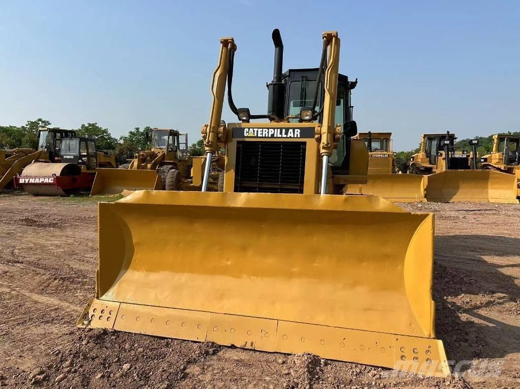 CAT D 6 G Buldožerji goseničarji