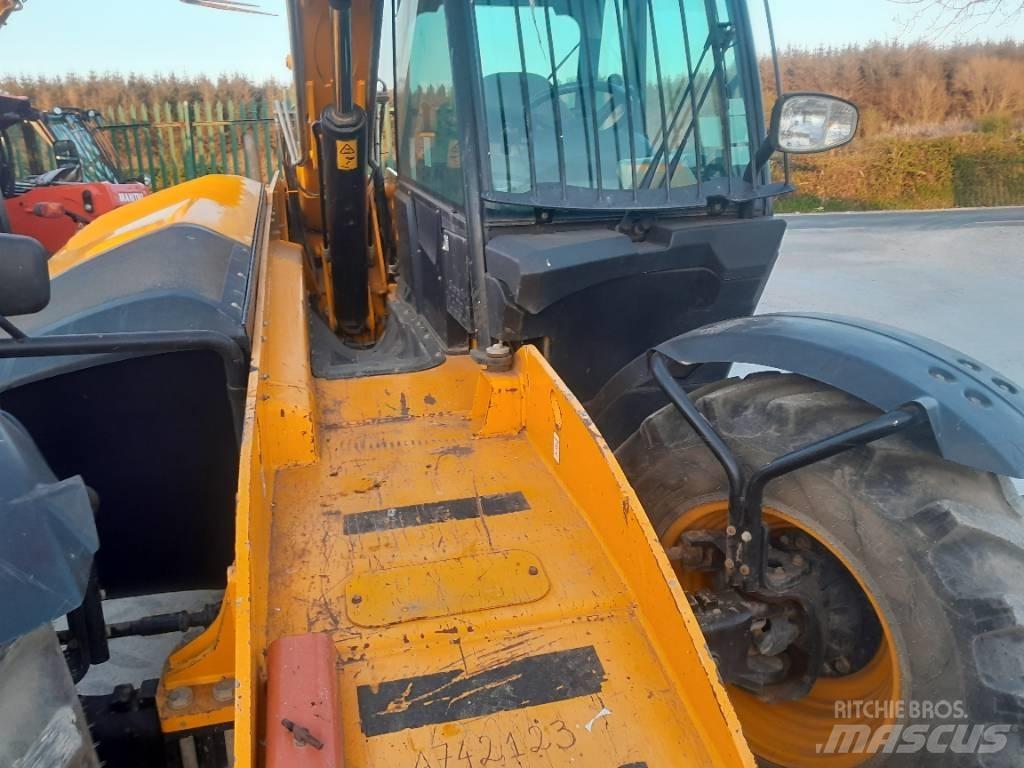 JCB 540-140 Teleskopski viličarji