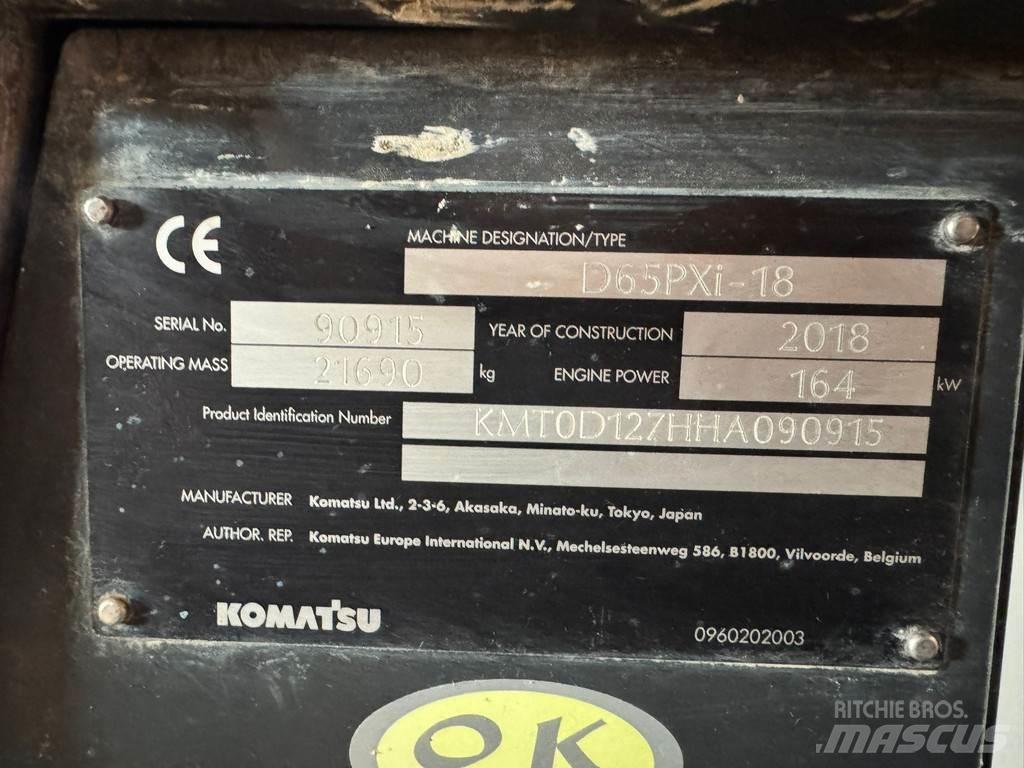 Komatsu D65PXi-18 Buldožerji goseničarji