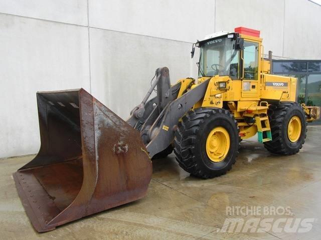 Volvo L 120 C Kolesni nakladalci