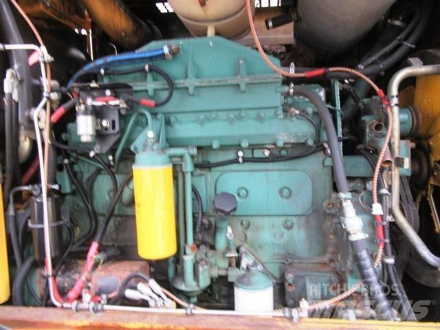 Volvo L 120 C Kolesni nakladalci