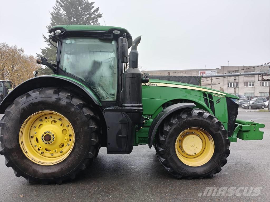 John Deere 8400R Traktorji