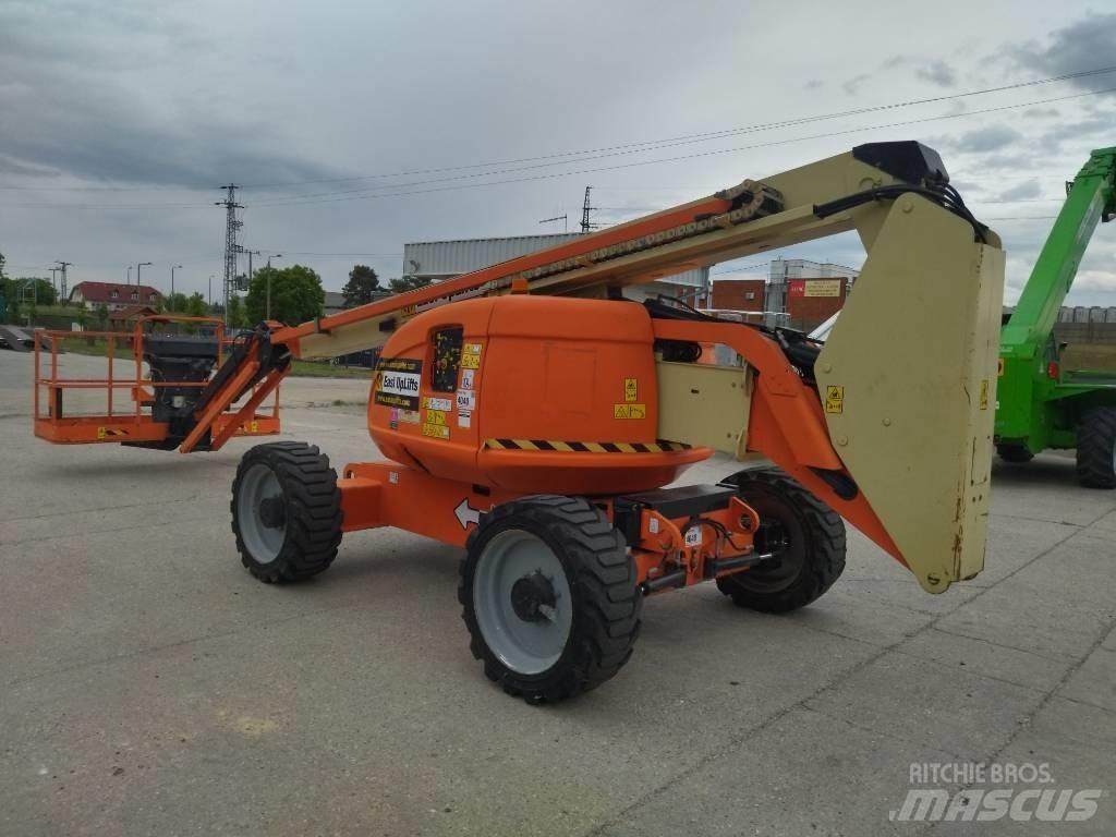 JLG 600 AJ Zglobne dvižne ploščadi