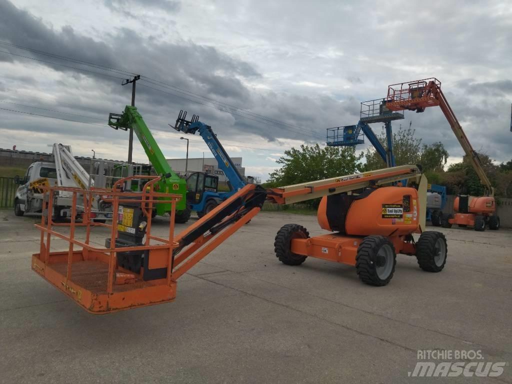 JLG 600 AJ Zglobne dvižne ploščadi