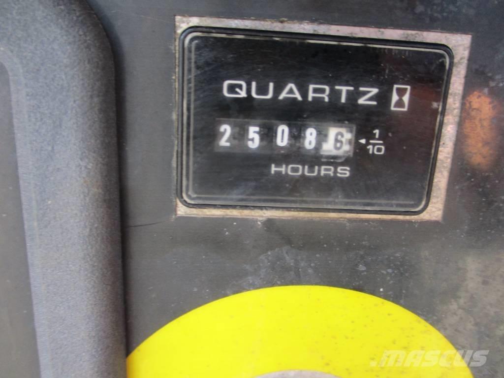 JLG 340 AJ (511) Zglobne samohodne dvižne ploščadi