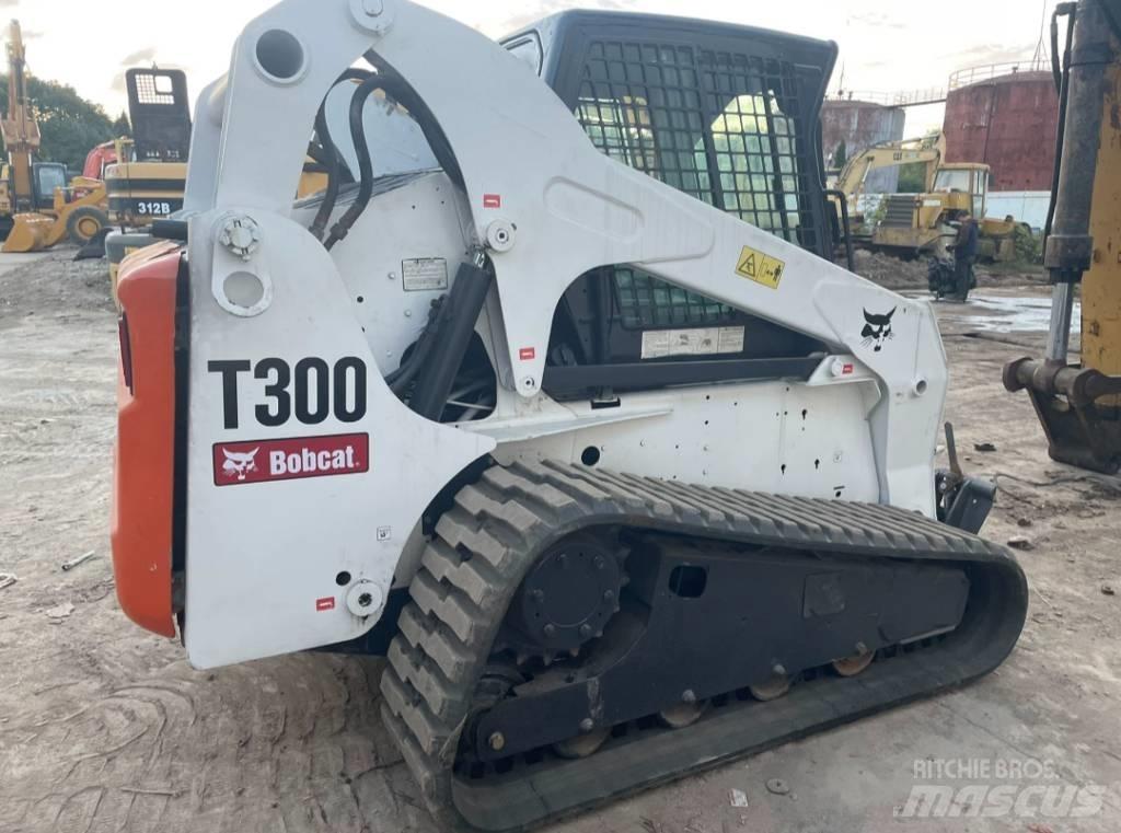 Bobcat T 300 Skid steer mini nakladalci