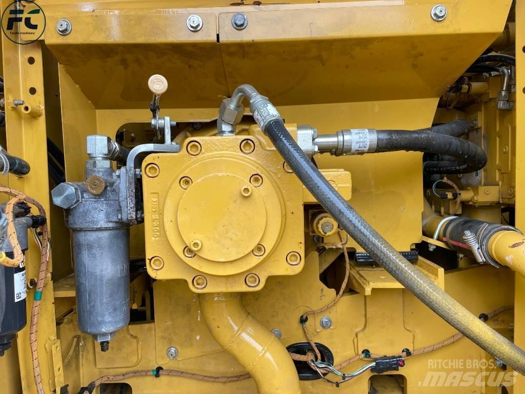 CAT 320 Bagri goseničarji