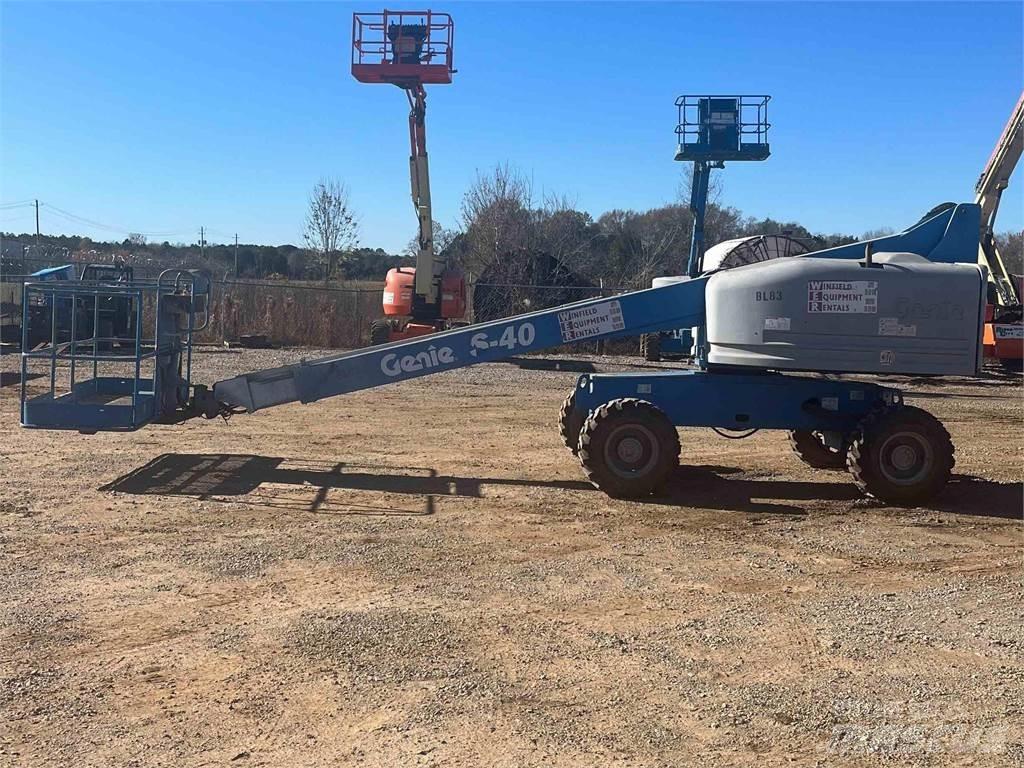 Genie S-40 Teleskopske dvižne ploščadi