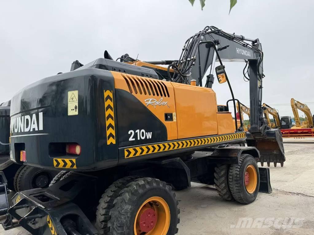 Hyundai R210W-9 Bagri na kolesih