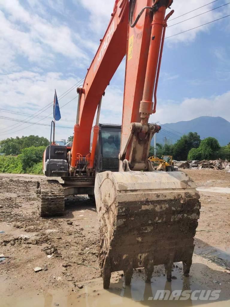 Hitachi EX 200-5 Bagri goseničarji