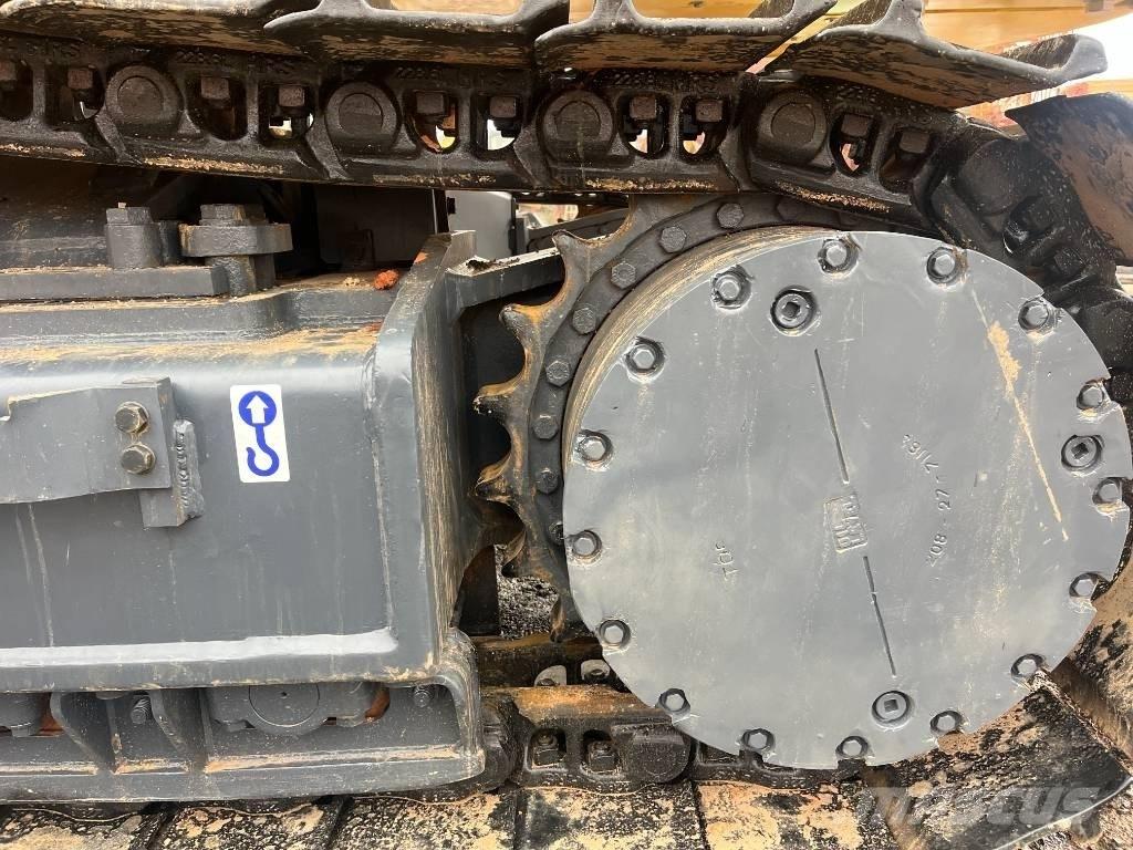 Komatsu PC 450 LC-8 Bagri goseničarji